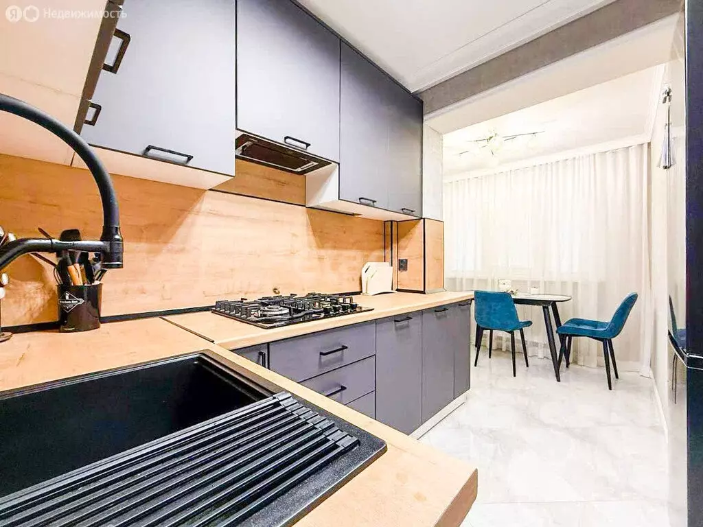 3-комнатная квартира: Нальчик, улица Мальбахова, 56 (65.3 м) - Фото 0