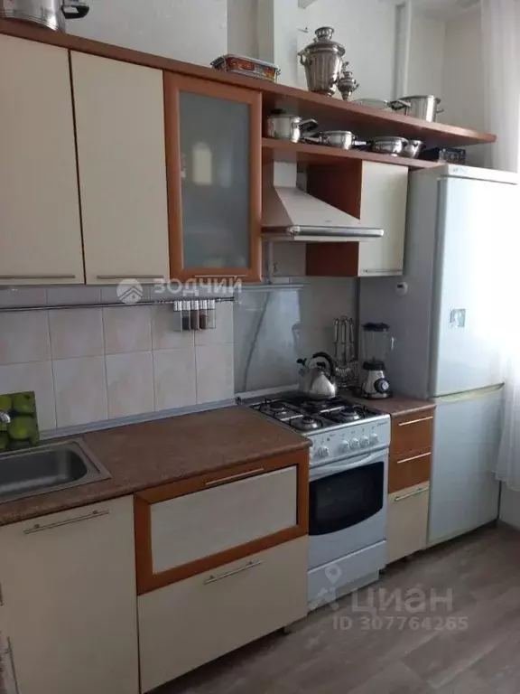 3-к кв. Чувашия, Чебоксары ул. Петрова, 2 (70.6 м) - Фото 2