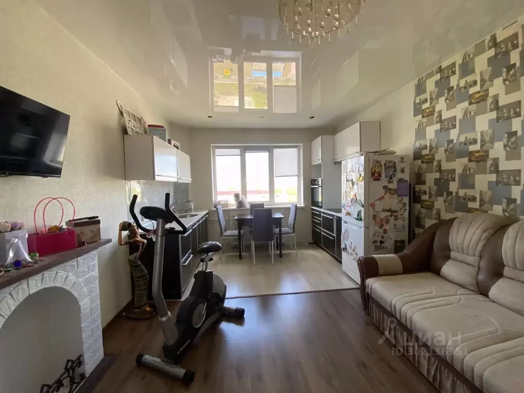 2-к кв. Омская область, Омск Городок Нефтяников мкр, ул. Блюхера, 22/1 ... - Фото 1