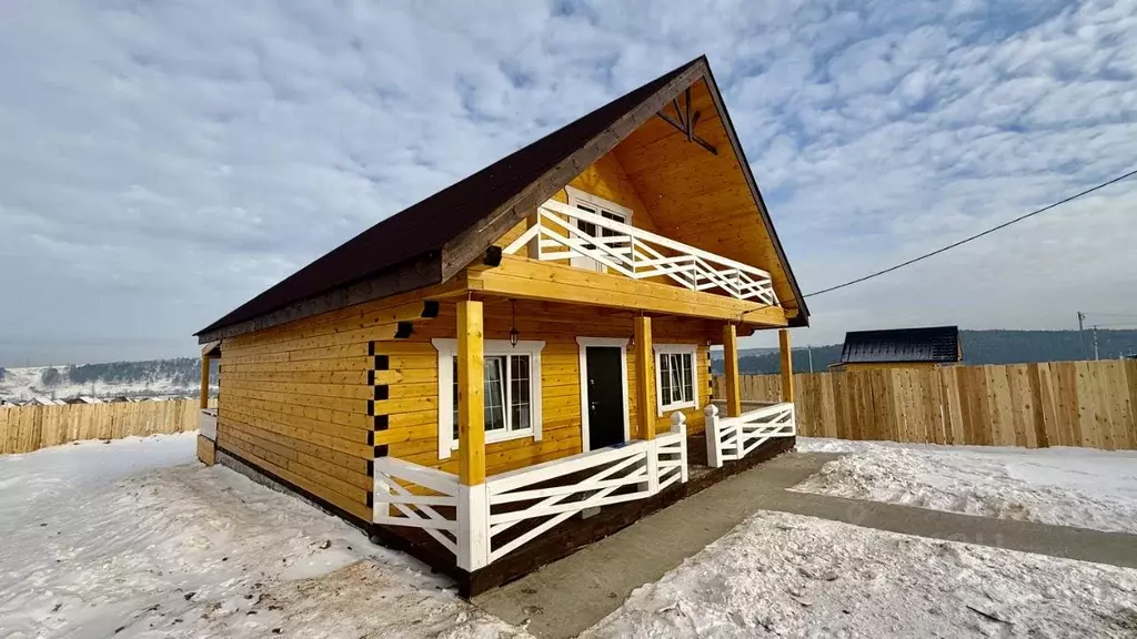 Дом в Иркутская область, Иркутский муниципальный округ, д. Карлук ул. ... - Фото 1