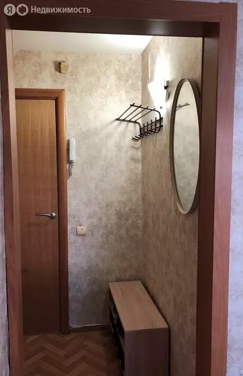 2-комнатная квартира: Челябинск, улица Дзержинского, 105 (44 м) - Фото 0