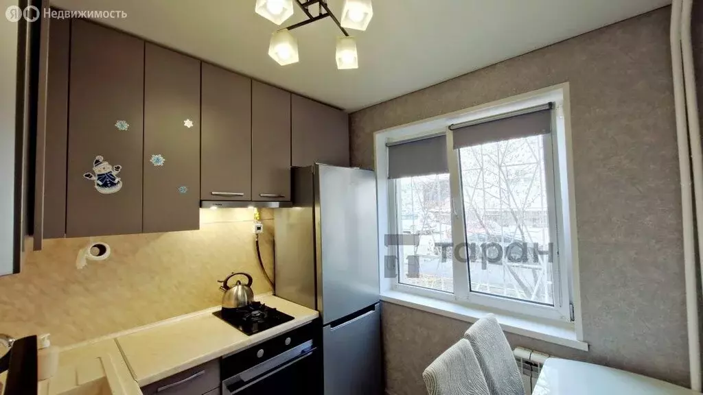 3-комнатная квартира: Челябинск, улица Курчатова, 18 (56.7 м) - Фото 1