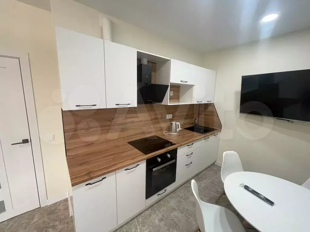 1-к. квартира, 40 м, 8/24 эт. - Фото 0
