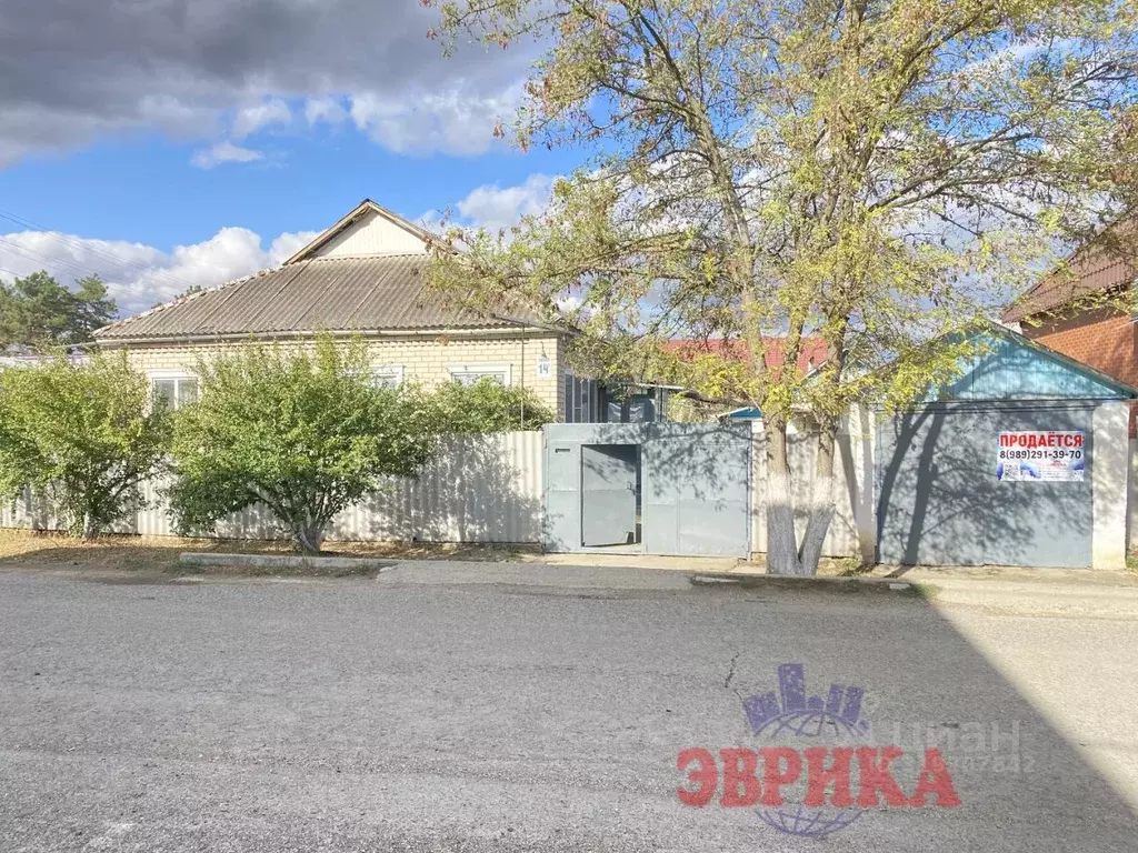 Дом в Краснодарский край, Крымск ул. Луначарского, 108А (71 м) - Фото 1