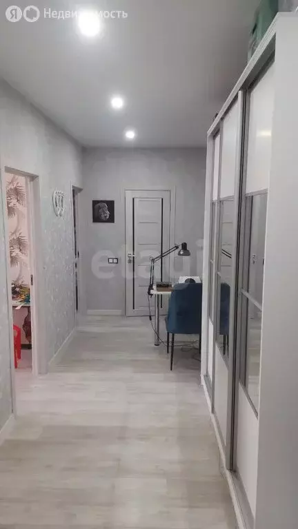 2-комнатная квартира: Таганрог, улица Сергея Шило, 261 (67.3 м) - Фото 2