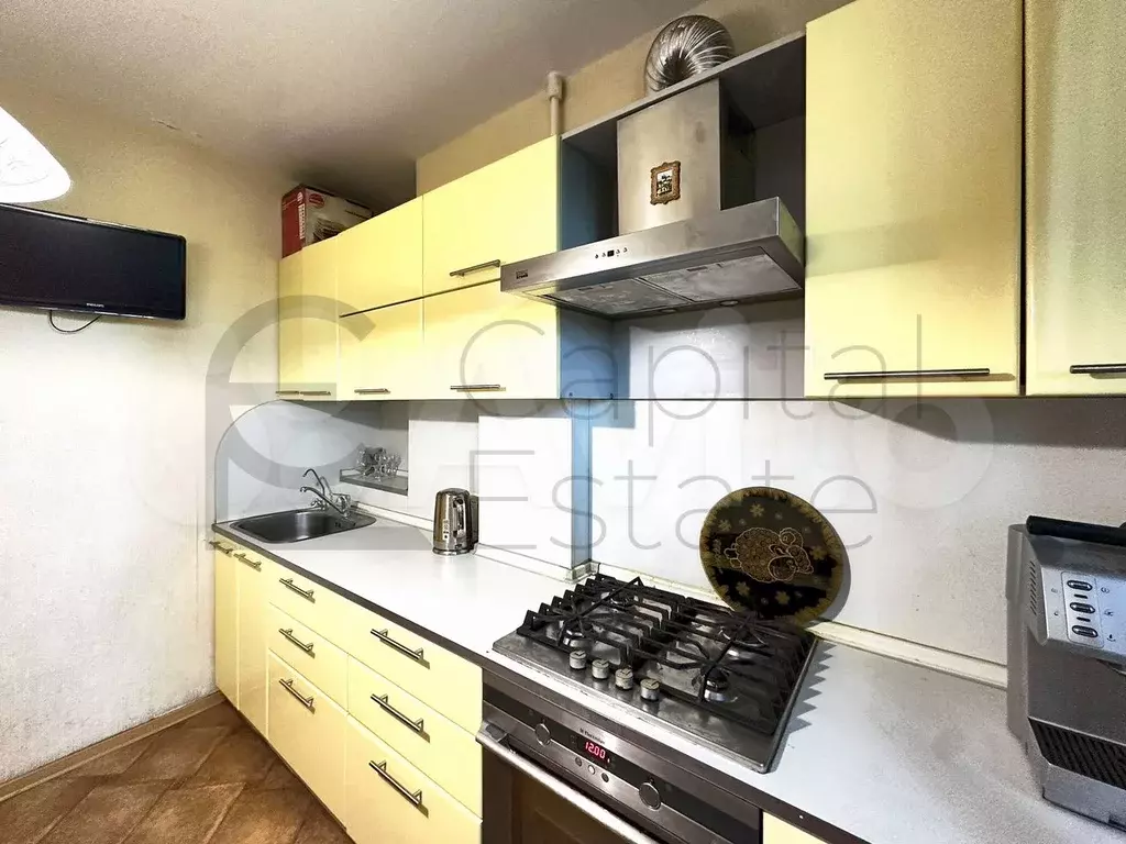 2-к. квартира, 60 м, 4/9 эт. - Фото 1