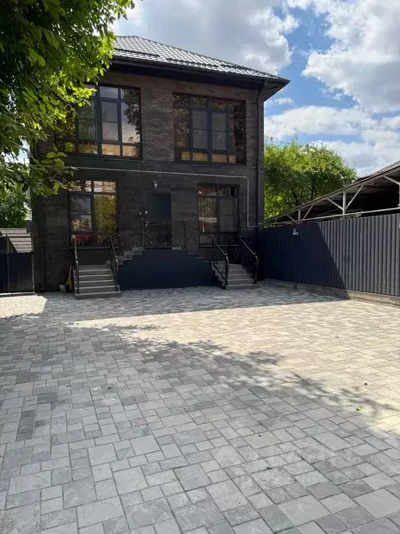 Комната Ставропольский край, Ессентуки Кисловодская ул., 93А - Фото 2