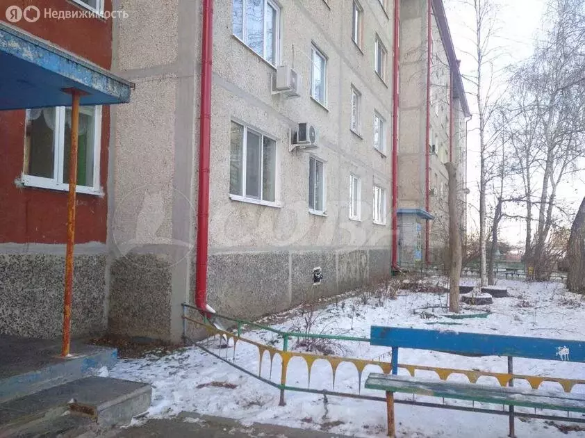 3-комнатная квартира: село Каскара, улица Ленина, 2 (65 м) - Фото 0
