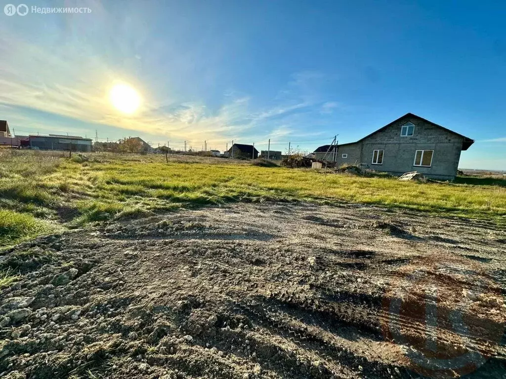 Участок в Мирное, улица Бекир Чобан-Заде (7.66 м) - Фото 2