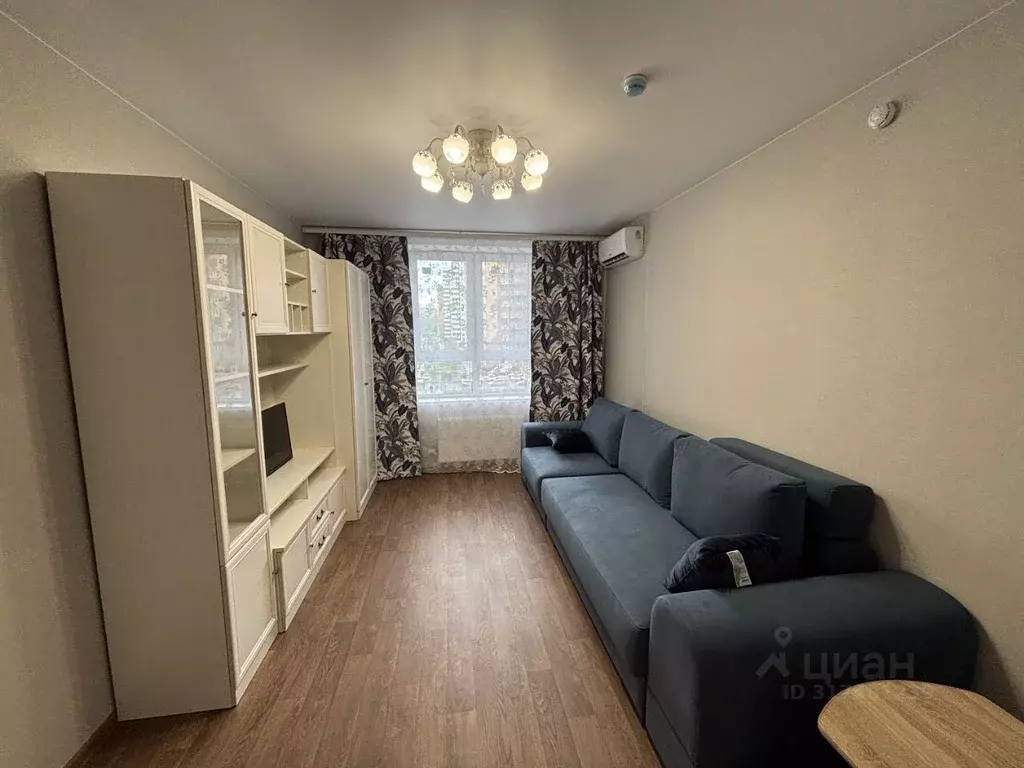 2-к кв. Красноярский край, Красноярск ул. Апрельская, 9А (59.1 м) - Фото 0