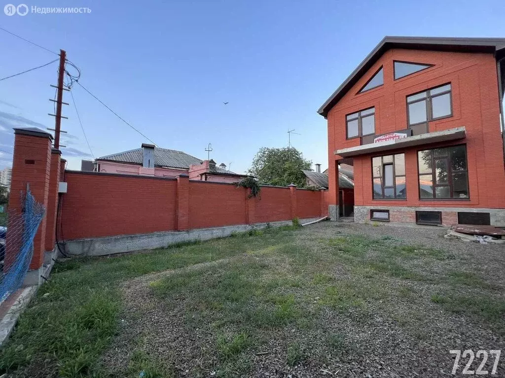 Дом в Ростов-на-Дону, Тибетская улица (250 м) - Фото 1