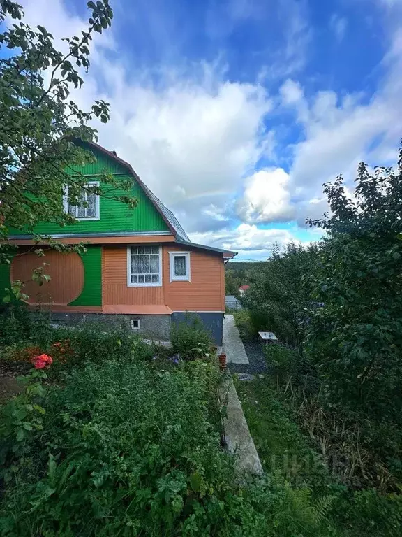 Дом в Ленинградская область, Приозерский район, Сосновское с/пос, д. ... - Фото 1