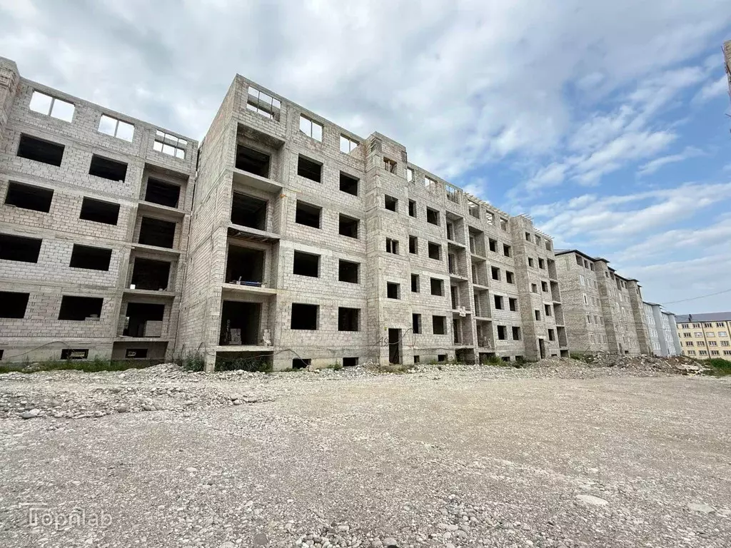 2-к кв. Кабардино-Балкария, Нальчик ул. Солнечная, 8к1 (65.5 м) - Фото 1