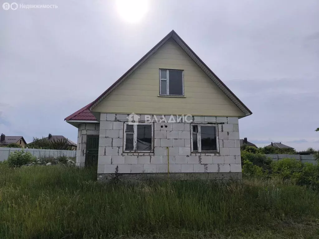 Дом в посёлок Майский, улица Маяковского, 5 (100 м) - Фото 1