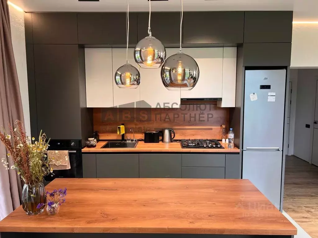 Дом в Новгородская область, Новгородский район, Ермолинское с/пос, д. ... - Фото 1