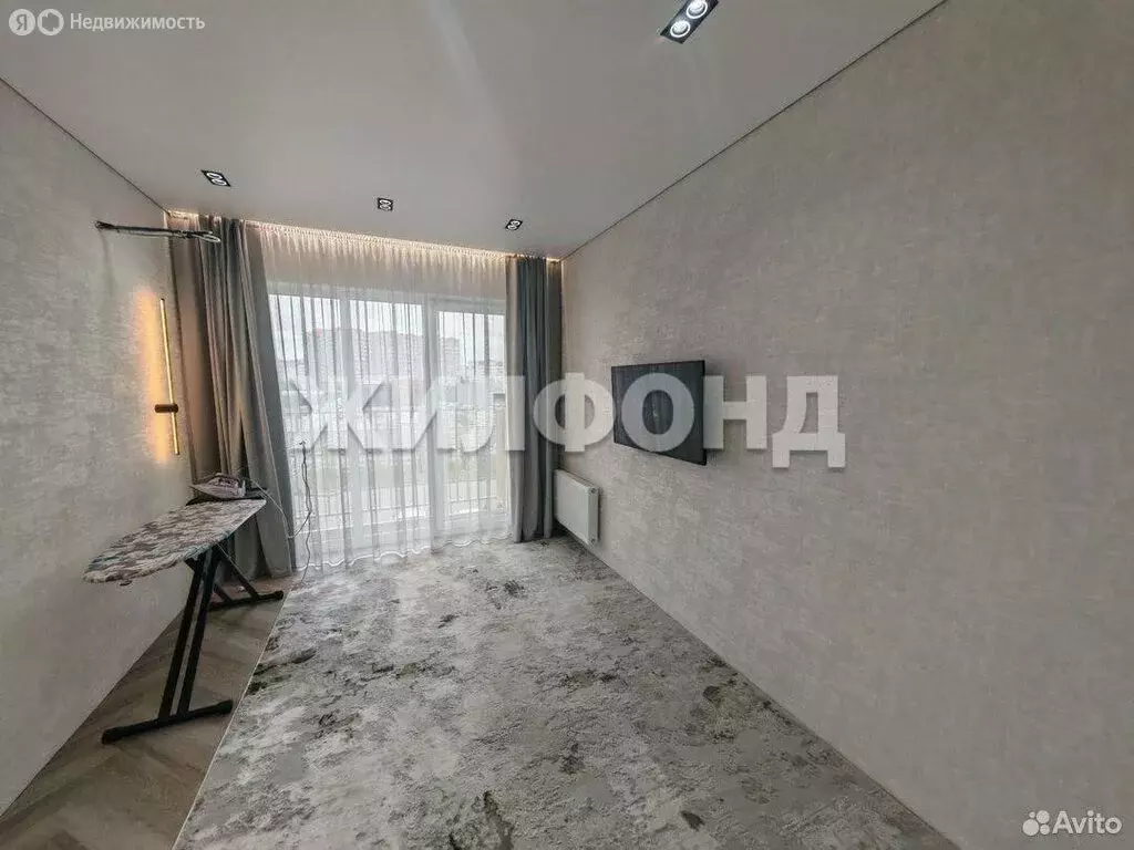 3-комнатная квартира: Барнаул, улица имени В.Т. Христенко, 2к3 (62.9 ... - Фото 2