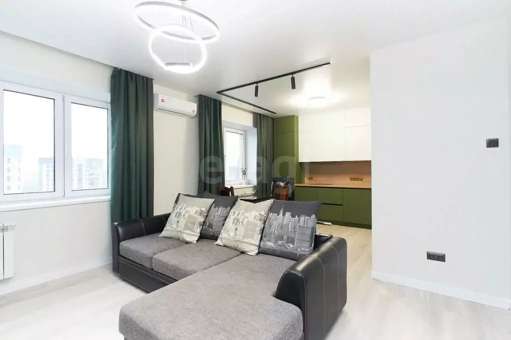 2-к кв. Тюменская область, Тюмень ул. Мельникайте, 36 (78.9 м) - Фото 1