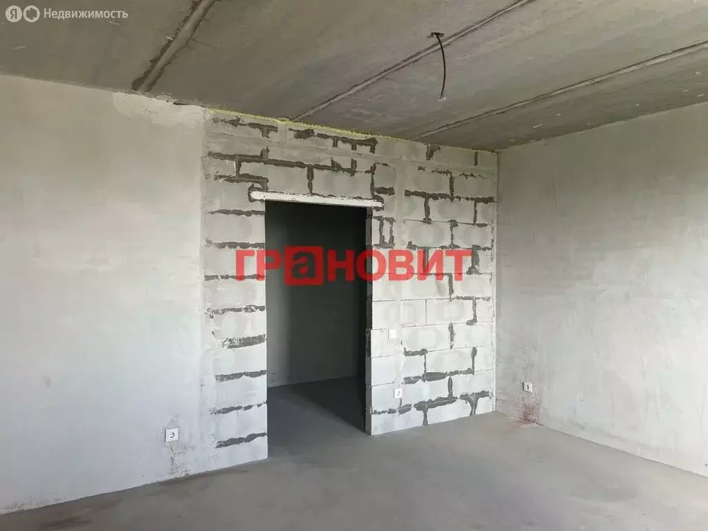 Квартира-студия: Новосибирск, улица Есенина, 67 (31 м) - Фото 0