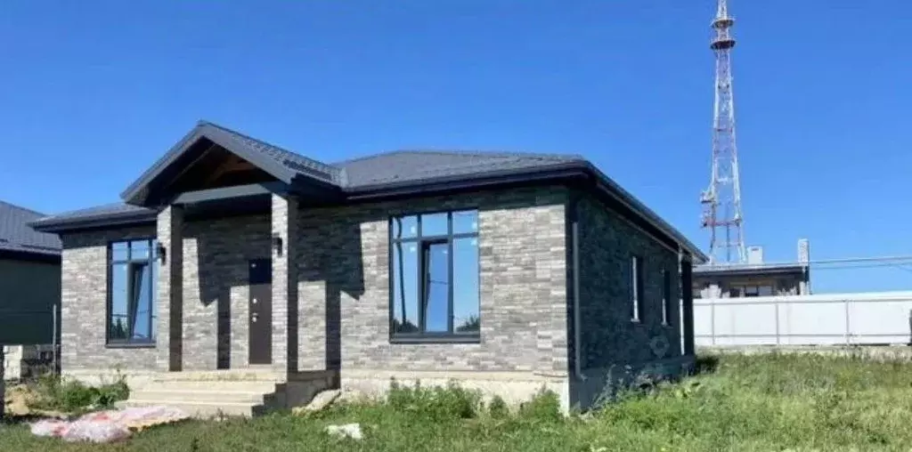 Дом в Ставропольский край, Ставрополь № 29 мкр,  (120 м) - Фото 2