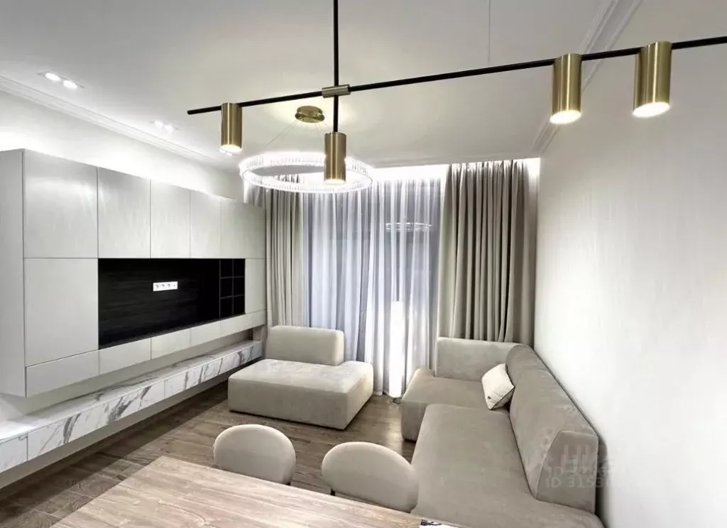 3-к кв. Москва ул. Янковского, 1к2 (70.0 м) - Фото 1