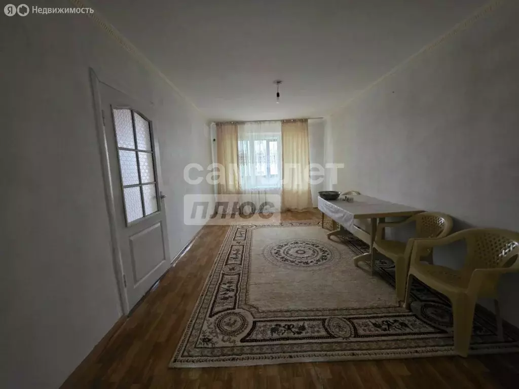 3-комнатная квартира: Грозный, улица Л.И. Яшина, 28 (61 м) - Фото 1