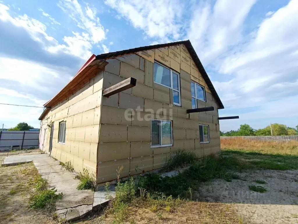 Дом в Амурская область, Свободный Хабаровская ул., 100 (175 м) - Фото 0
