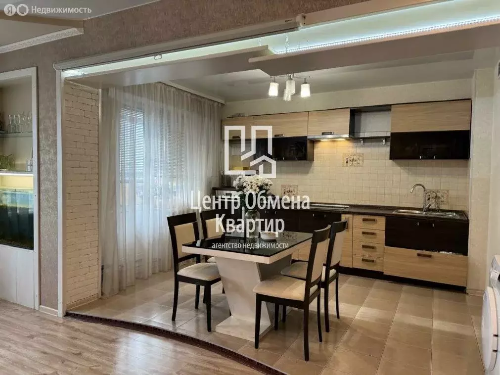 3-комнатная квартира: Иркутск, микрорайон Крылатый, 6 (71.6 м) - Фото 2