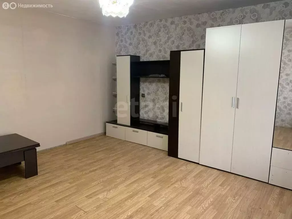 1-комнатная квартира: Крымск, улица Слободка, 166 (33.7 м) - Фото 0