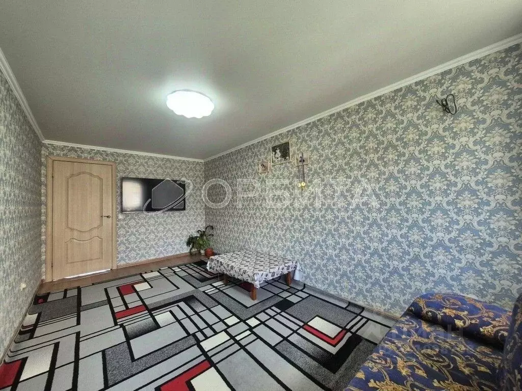 2-к кв. Тюменская область, Тюмень ул. Карла Маркса, 123 (46.8 м) - Фото 2