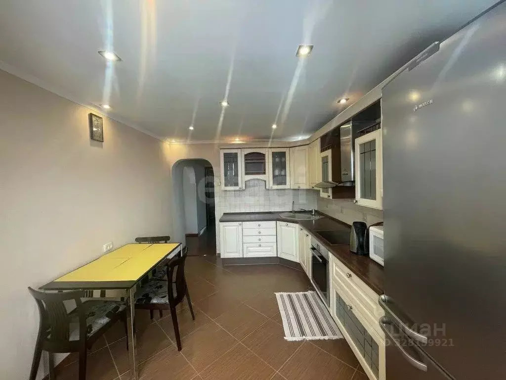 3-к кв. Ямало-Ненецкий АО, Салехард Совхозная ул., 15 (67.8 м) - Фото 1