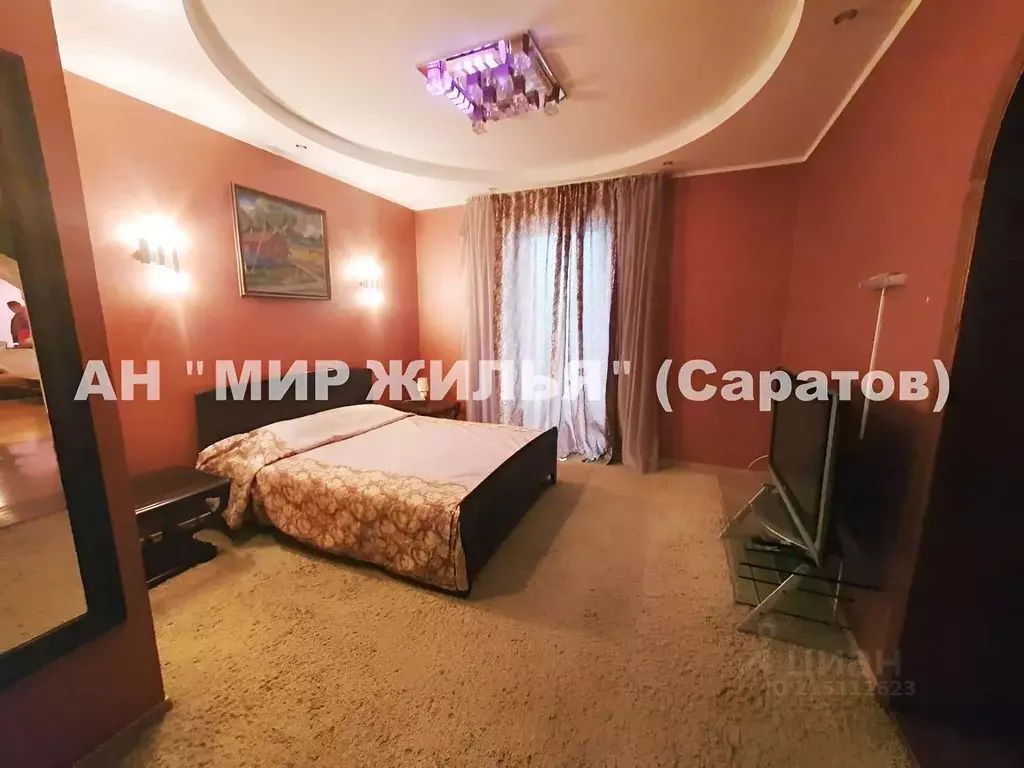 3-к кв. Саратовская область, Саратов Северная ул., 8 (110.0 м) - Фото 0