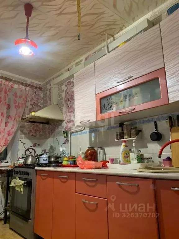 2-к кв. Крым, Черноморское пгт ул. Кооперативная, 51 (53.3 м) - Фото 1