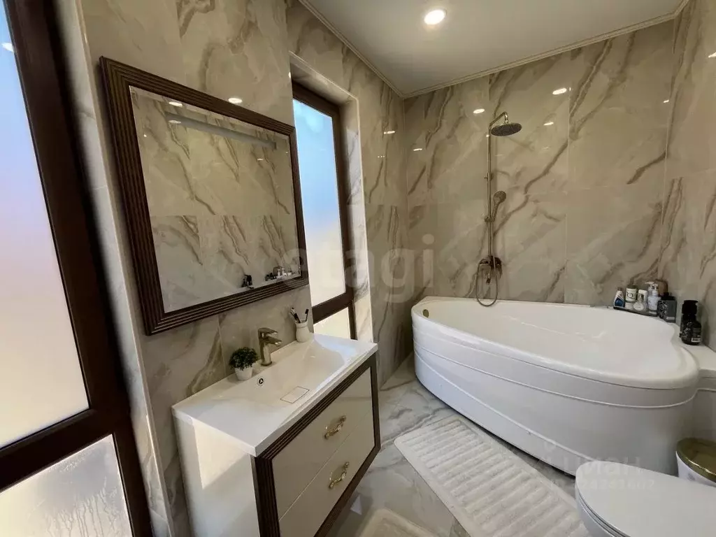 Дом в Северная Осетия, Заводской пгт ул. Дальняя, 123 (550 м) - Фото 1