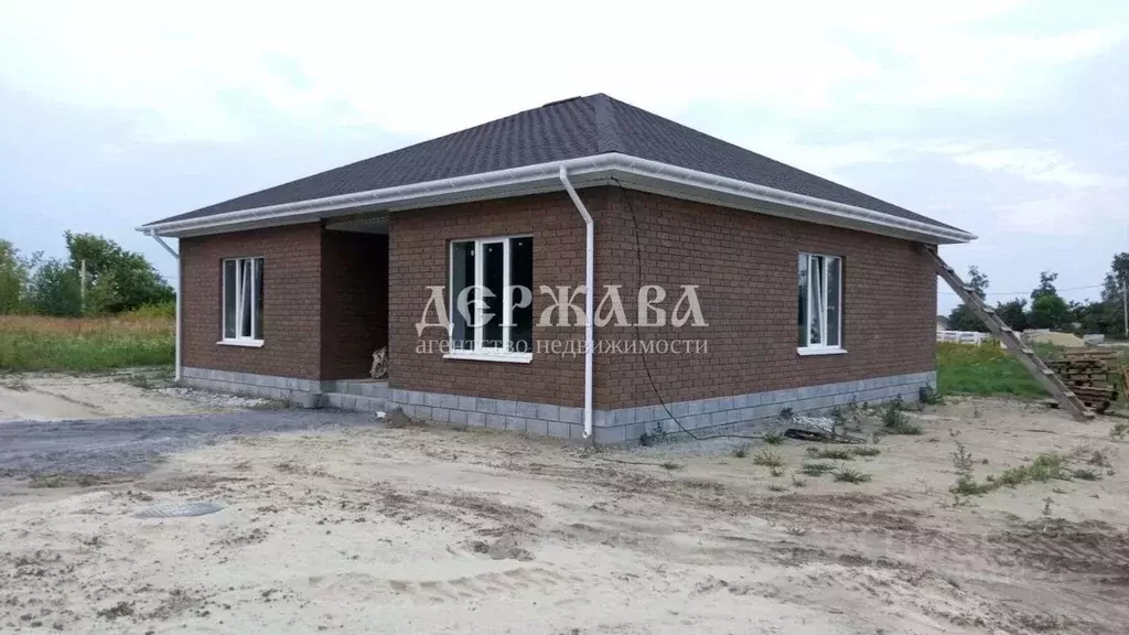 Дом в Белгородская область, Старооскольский городской округ, с. ... - Фото 2