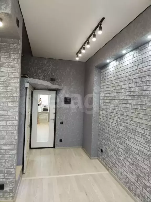 Комната 28 м в 1-к., 4/5 эт. - Фото 1
