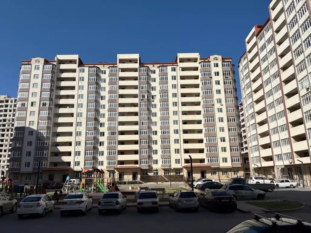 3-к. квартира, 106 м, 8/13 эт. - Фото 0