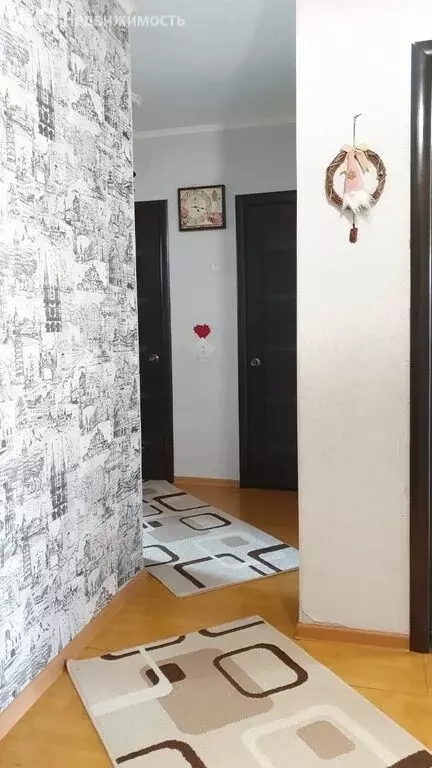 3-комнатная квартира: Уссурийск, улица Топоркова, 120А (60.4 м) - Фото 1