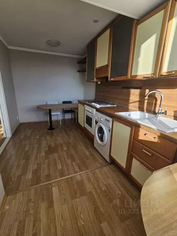 1-к кв. Омская область, Омск ул. Красный Путь, 18 (37.0 м) - Фото 1