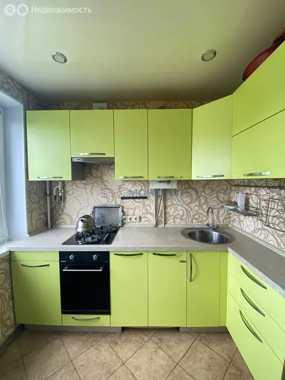 3-комнатная квартира: Дзержинск, улица Строителей, 13 (50 м) - Фото 1