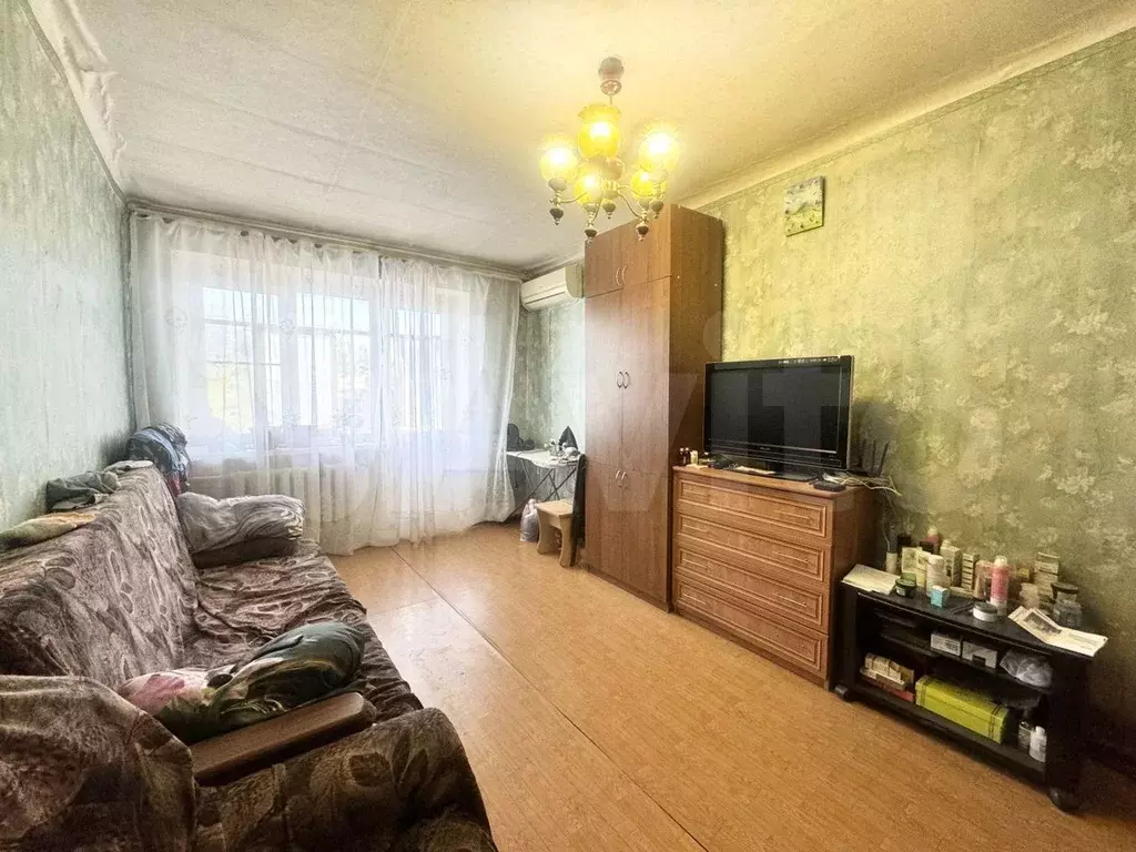 Доля в 3-к. квартире, 60 м, 5/5 эт. - Фото 0