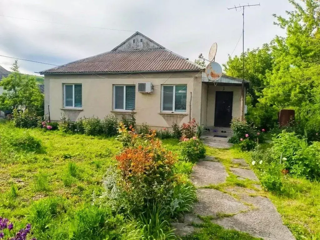 Дом в Крым, Белогорский район, с. Богатое ул. Московская (86 м) - Фото 1