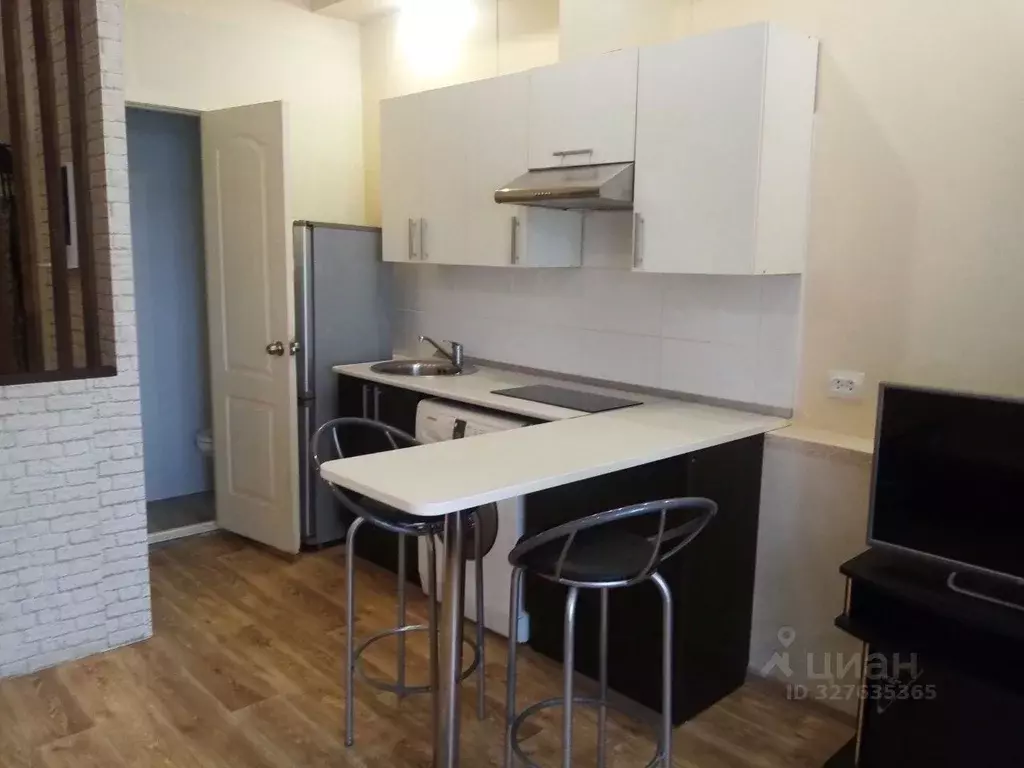 Студия Кировская область, Киров ул. Молодой Гвардии, 84к6 (25.0 м) - Фото 1