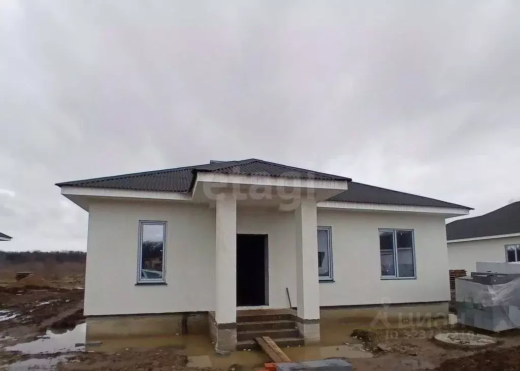 Дом в Башкортостан, Иглинский район, Акбердинский сельсовет ул. ... - Фото 1