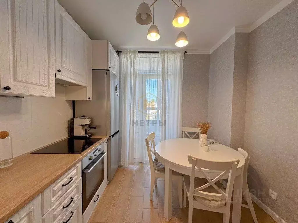 3-к кв. Белгородская область, Белгород ул. Есенина, 9к2 (77.64 м) - Фото 0