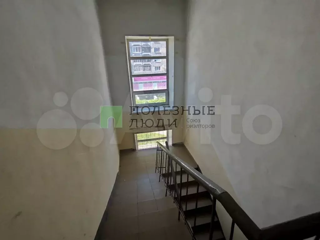 Комната 31,1 м в 5-к., 3/3 эт. - Фото 1