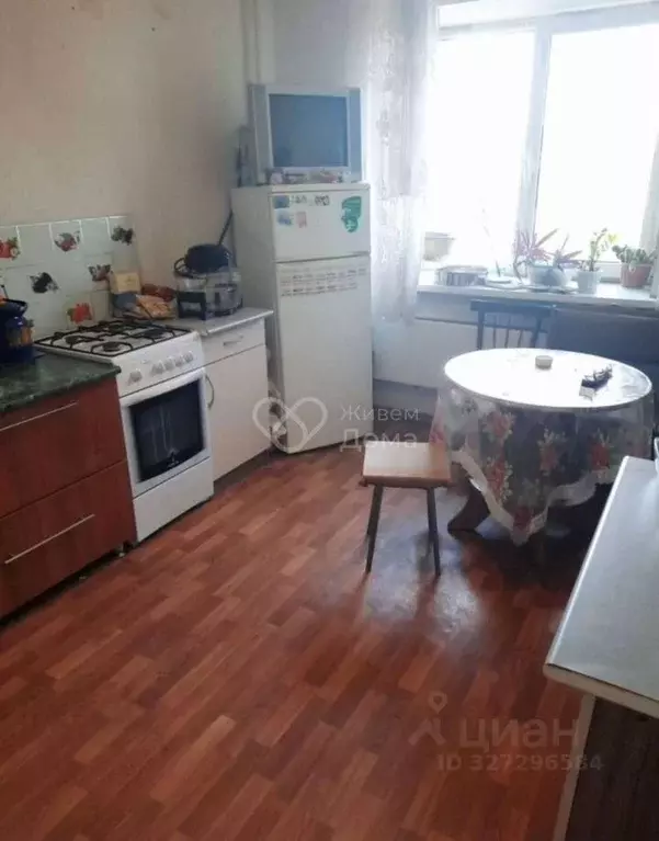 2-к кв. Волгоградская область, Волгоград пос. Ангарский, ул. Маршала ... - Фото 0