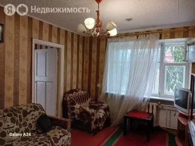 2-комнатная квартира: Чебоксары, улица Декабристов, 31 (31 м) - Фото 1