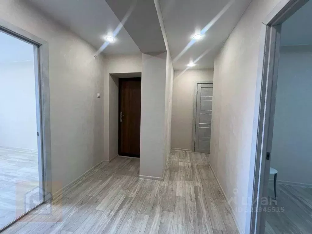 2-к кв. Севастополь пл. Пирогова, 6А (54.6 м) - Фото 1