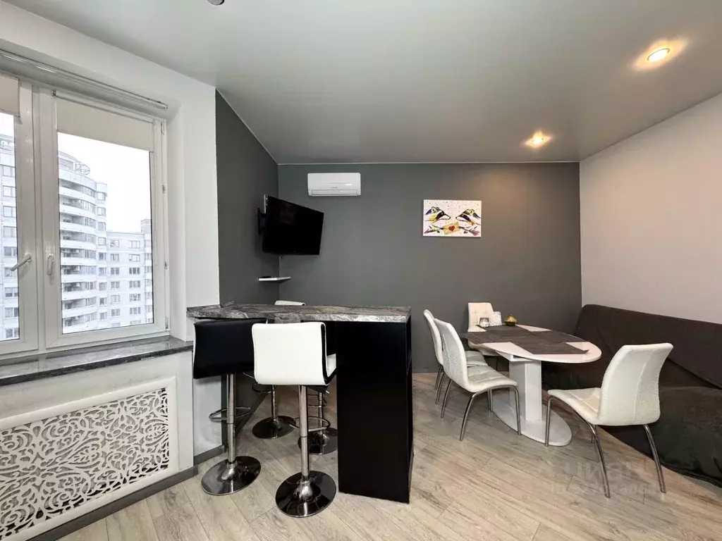 2-к кв. Санкт-Петербург Свердловская наб., 58 (79.9 м) - Фото 2