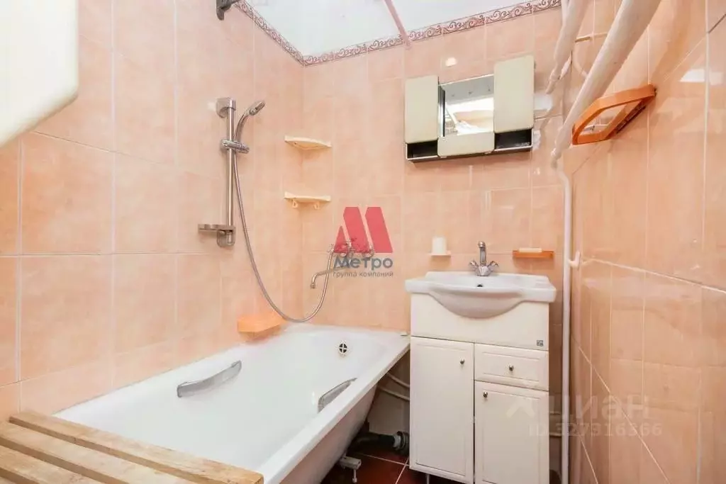 2-к кв. Ярославская область, Ярославль Ленинградский просп., 95 (50.1 ... - Фото 1